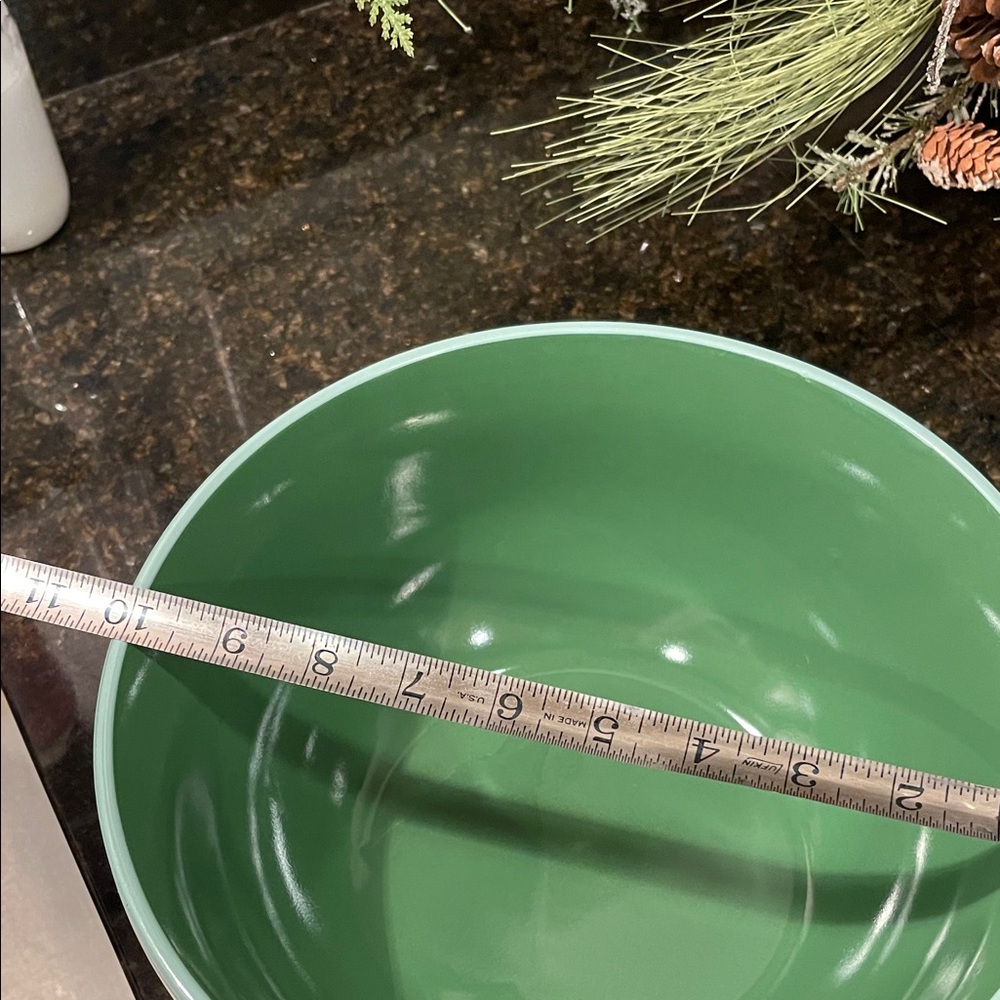 Creative Co-op Little Studio Holiday Serving/Mixing Bowl - Picture 10 of 10